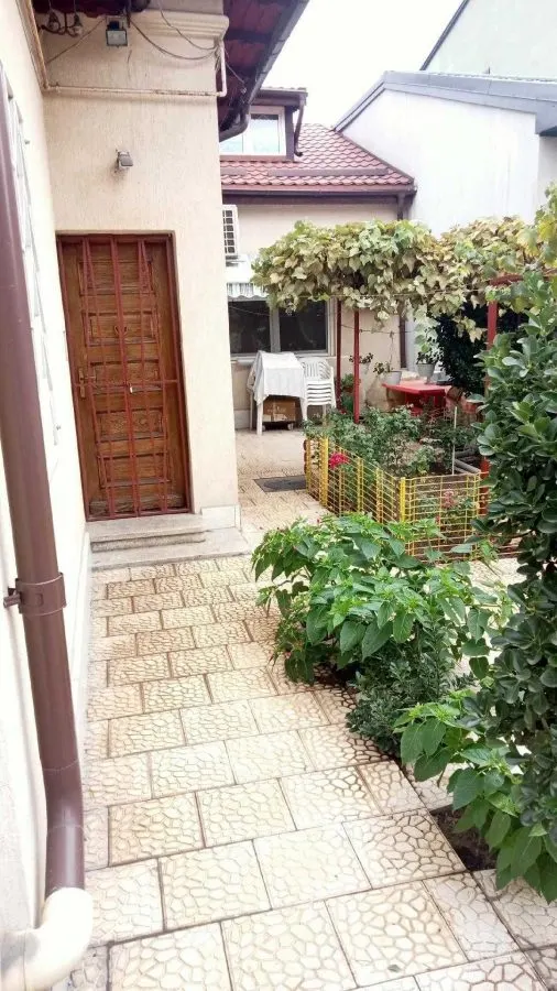 Casă 3 camere București - poza 1