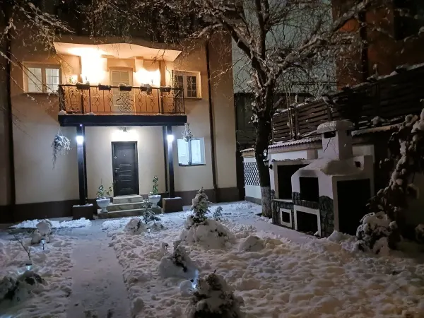 Casă 6 camere București - poza 1