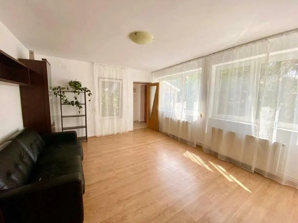 Casă 5 camere București - poza 1