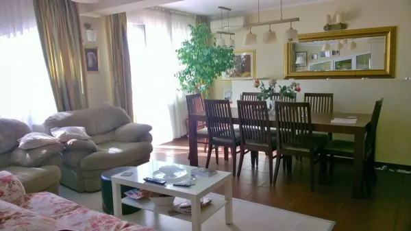 Casă 12 camere București - poza 16
