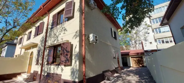 Casă 5 camere București - poza 1