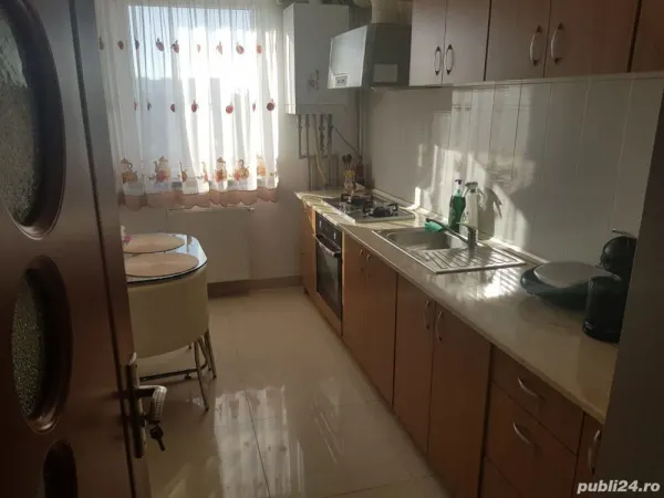 Apartament 4 camere București - poza 2