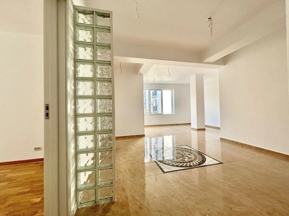 Apartament 4 camere București - poza 1