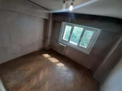 Apartament 4 camere București - poza 2