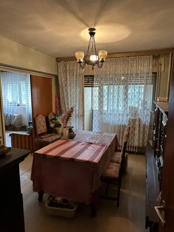 Apartament 4 camere București - poza 1