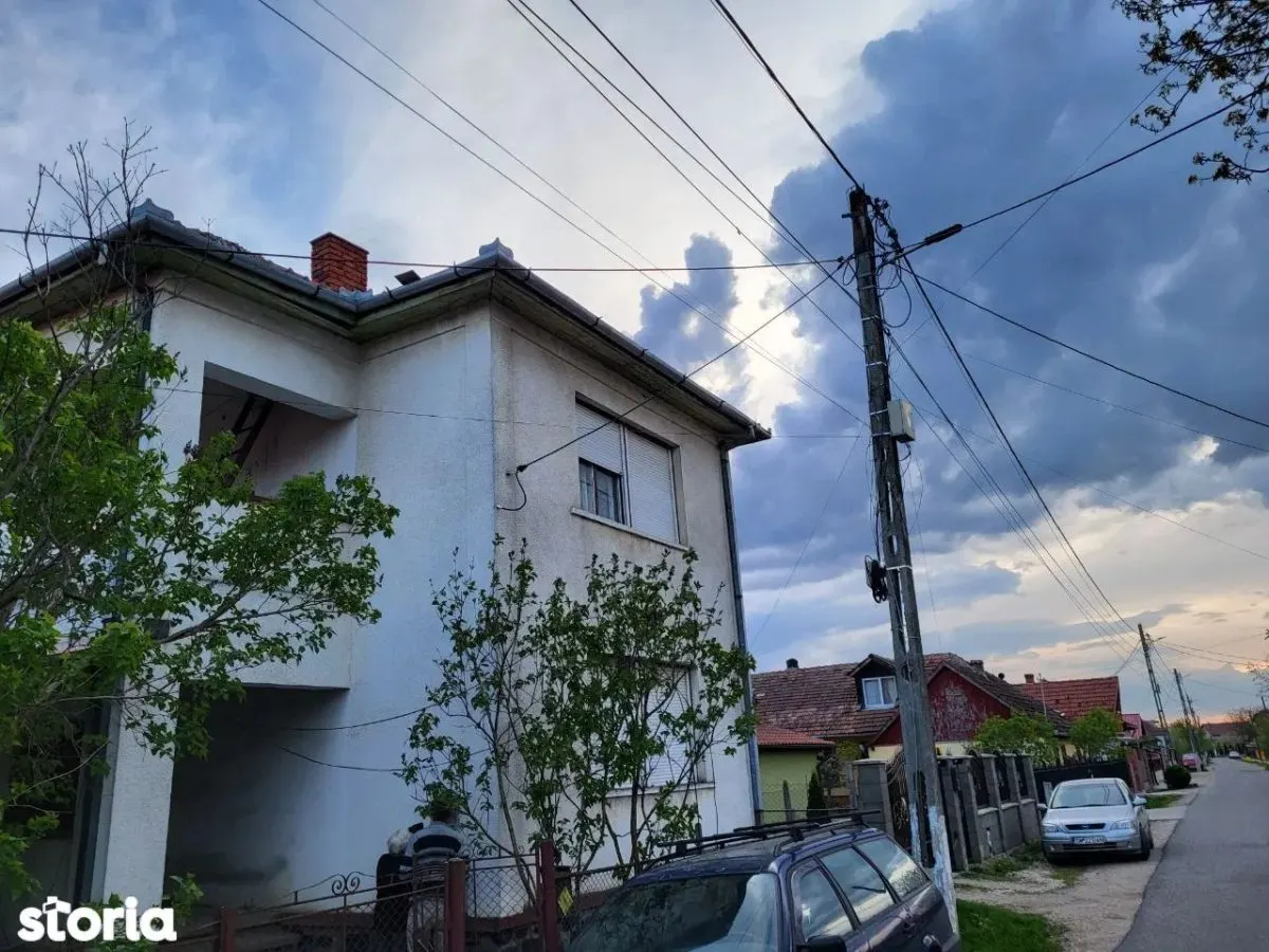 Casă 4 camere Lazuri - poza 1