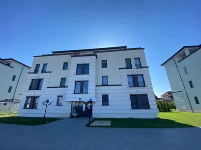 BRASADAS vinde PENTHOUSE NOU cu 3 camere 220mp in BUTTERFLY 3. - Satu Mare