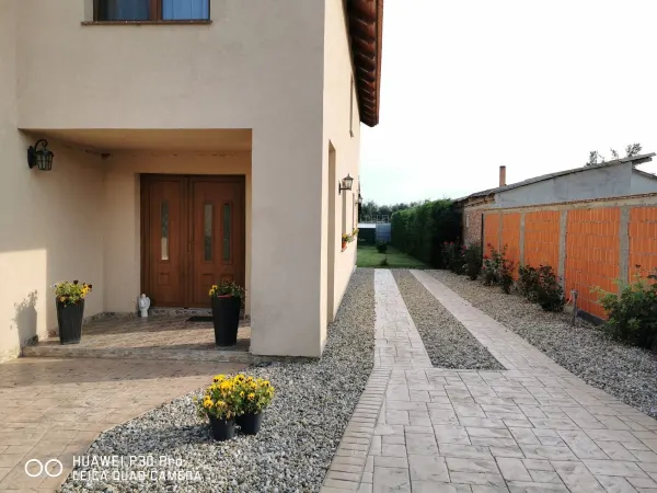 Casă 6 camere Odoreu - poza 1