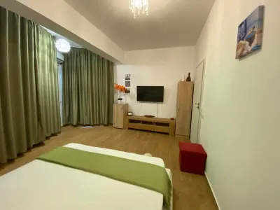 Vand/schimb ap 2 camere in Mamaia N - zona cluburilor - Mamaia-Sat