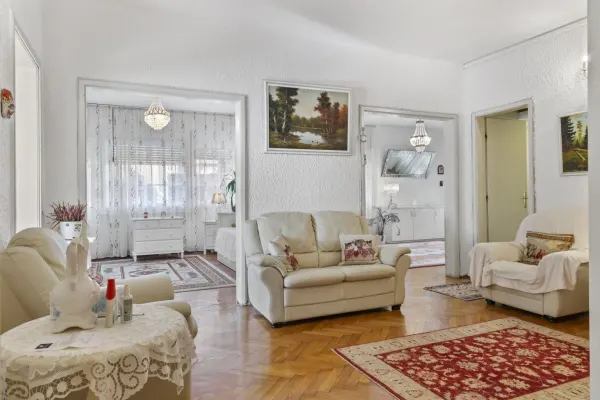 Apartament 4 camere București - poza 1