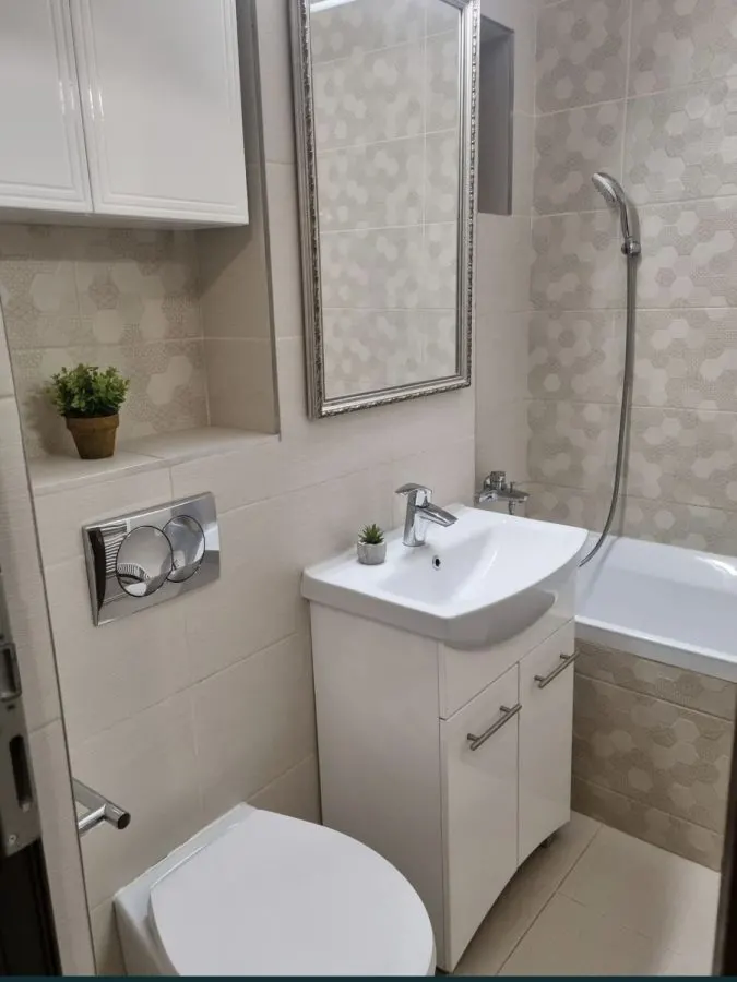 Apartament 3 camere Constanța - poza 1