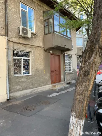 Casă București - poza 1