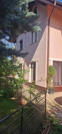 Casă București - poza 2