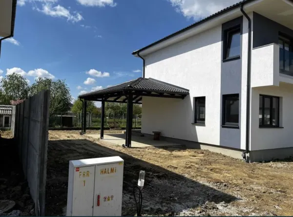 Casă 3 camere Martinesti - poza 1