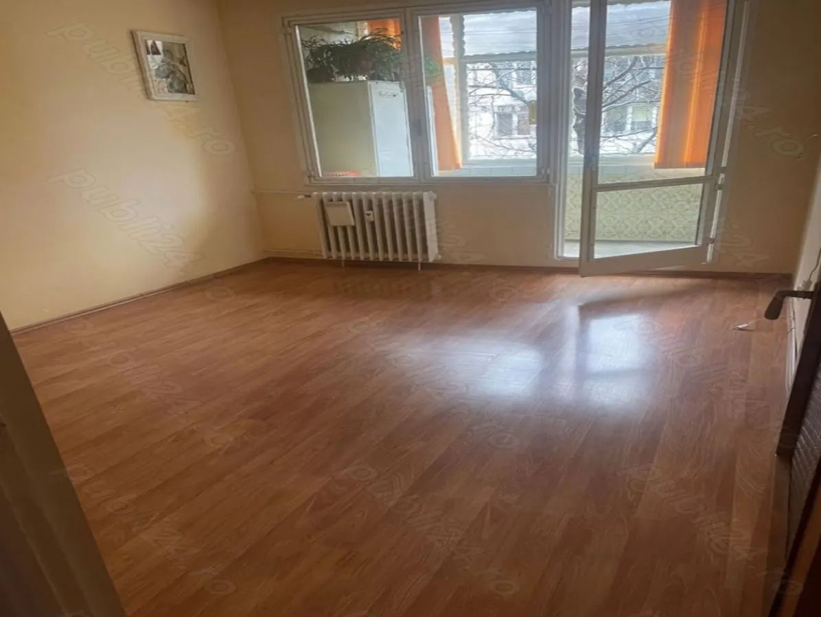 Apartament 3 camere București - poza 1