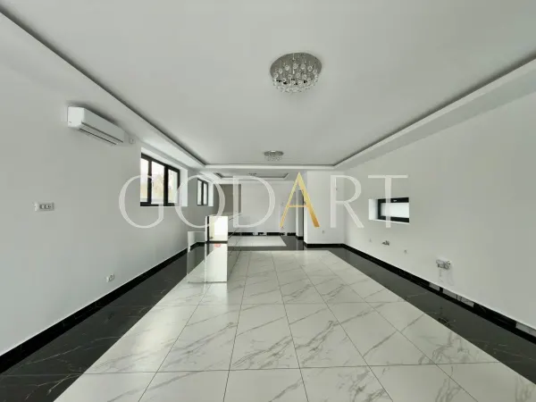 Casă 7 camere București - poza 2