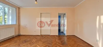 De vanzare apartament cu 2 camere Tiglina 1, etaj 3, 49.000 euro - Galati
