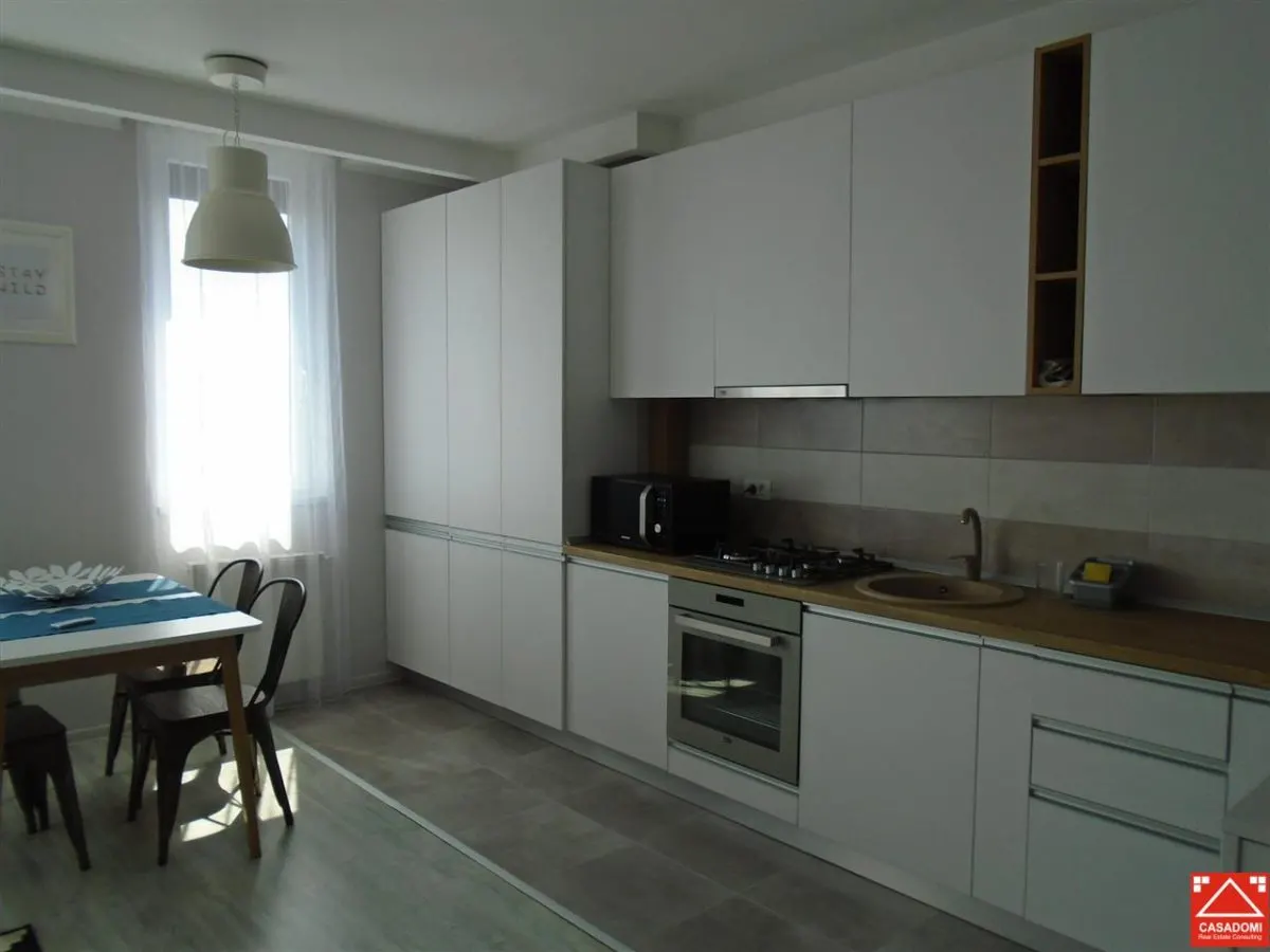 Apartament 3 camere Arad - poza 1