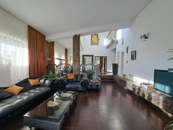 Casă 8 camere Samurcasi - poza 2