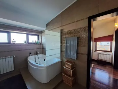 Casă 8 camere Samurcasi - poza 15