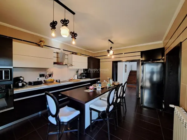 Casă 8 camere Samurcasi - poza 23