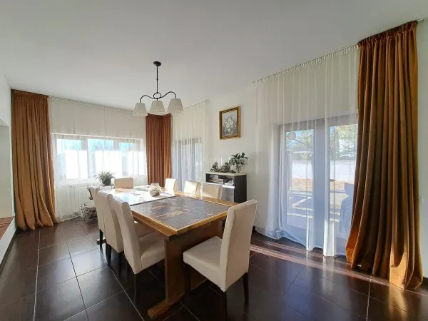 Casă 8 camere Samurcasi - poza 28