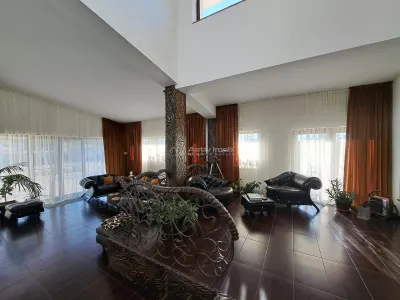 Casă 8 camere Samurcasi - poza 4