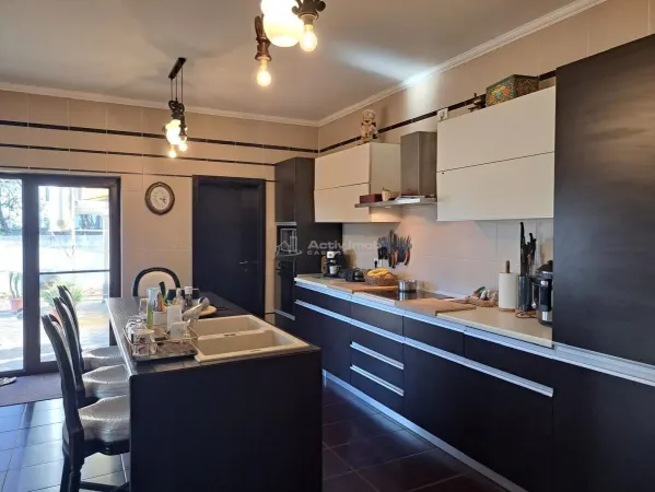 Casă 8 camere Samurcasi - poza 37