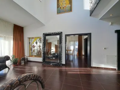 Casă 8 camere Samurcasi - poza 9