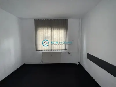 Apartament 3 camere Ploiești - poza 3