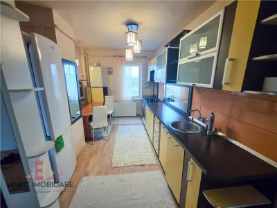 Apartament 4 camere Târgu Mureș - poza 4