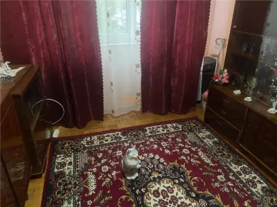 Apartament 2 camere de vanzare in Focsani , cartier Gara , etaj 1/4  , liber - Focsani