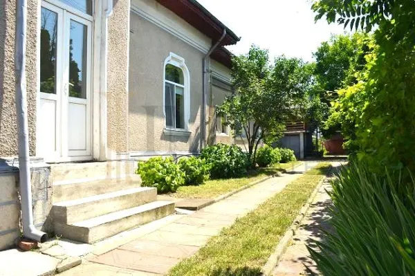 Casă 4 camere Târgoviște - poza 13