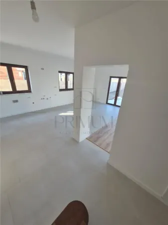 Casă 4 camere Moșnița Nouă - poza 11