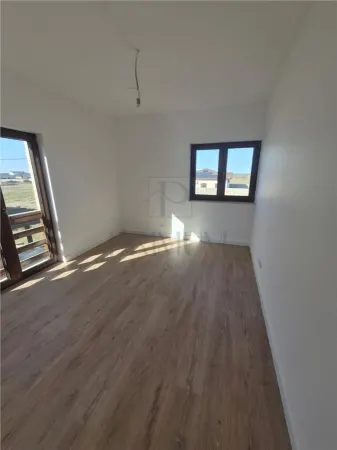 Casă 4 camere Moșnița Nouă - poza 14