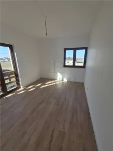 Casă 4 camere Moșnița Nouă - poza 14