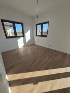 Casă 4 camere Moșnița Nouă - poza 17
