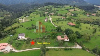 Teren intravilan 3.000 mp cu casă tradițională – Bran, sat Poarta - Bran