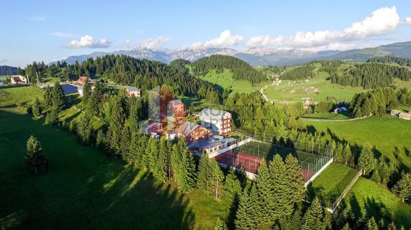 Hotel/Pensiune Fundata - poza 1