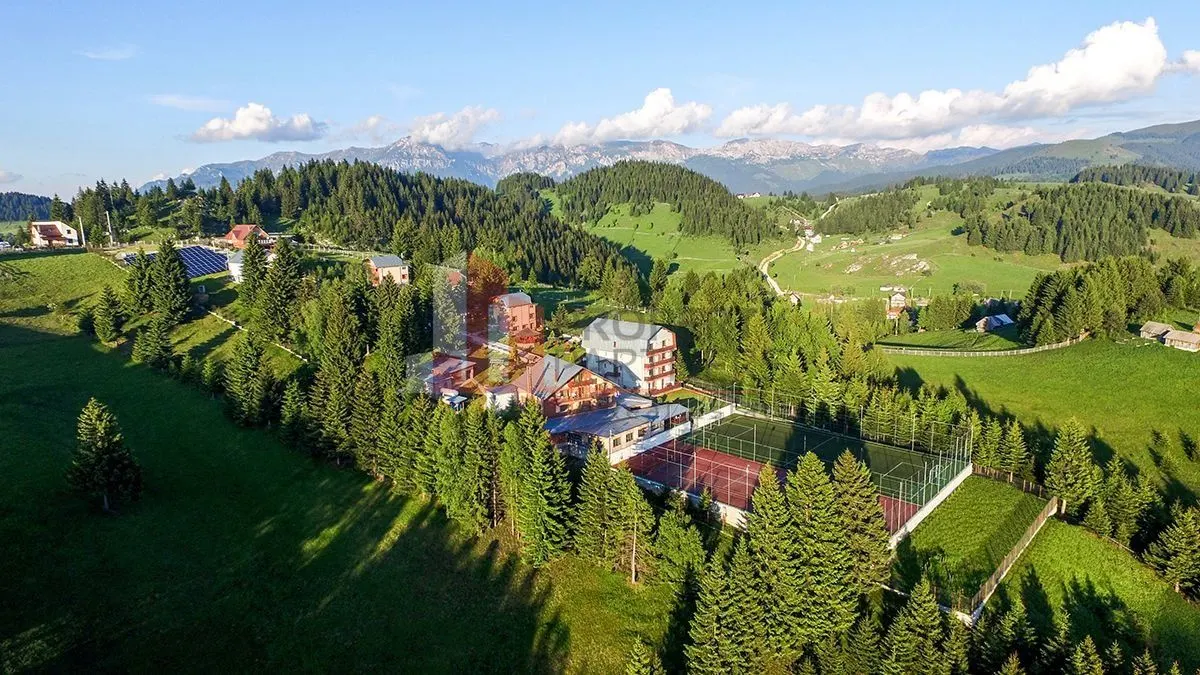Hotel/Pensiune Fundata - poza 1