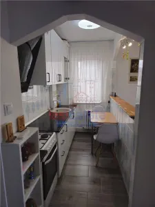 Mircea Cel Batran apartament cu 2 camere  liber - Iasi