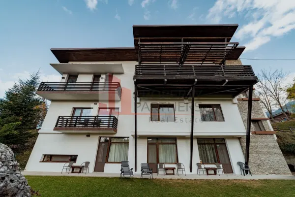 Casă 13 camere Bran - poza 16