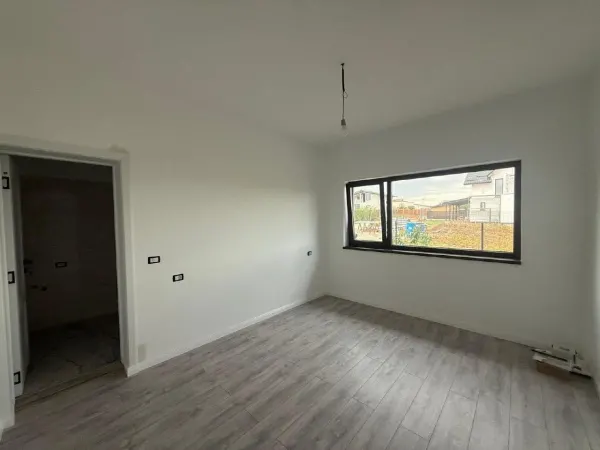 Casă 4 camere Valea Lupului - poza 2