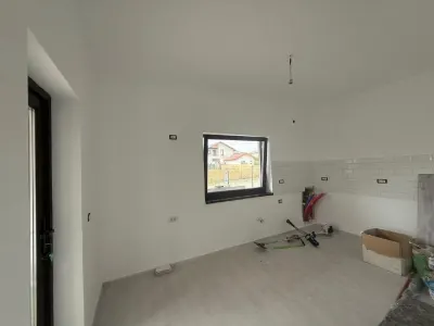 Casă 4 camere Valea Lupului - poza 4