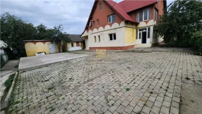 Casă de Vânzare în Burdujeni, Suceava | 280 mp Utili | Teren 733 mp | 97.000  euro |  Comision 0 - Suceava