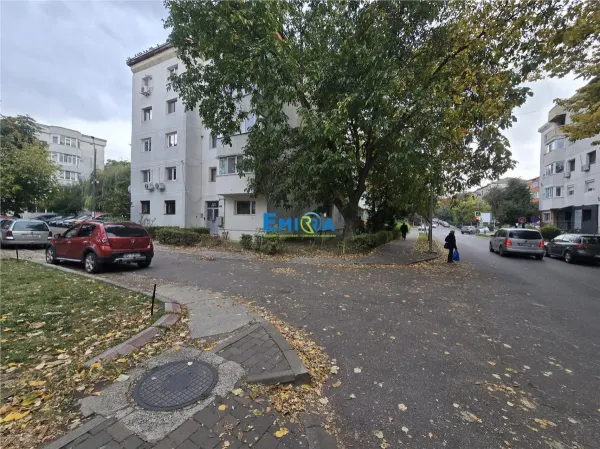 Apartament 3 camere Bacău - poza 12
