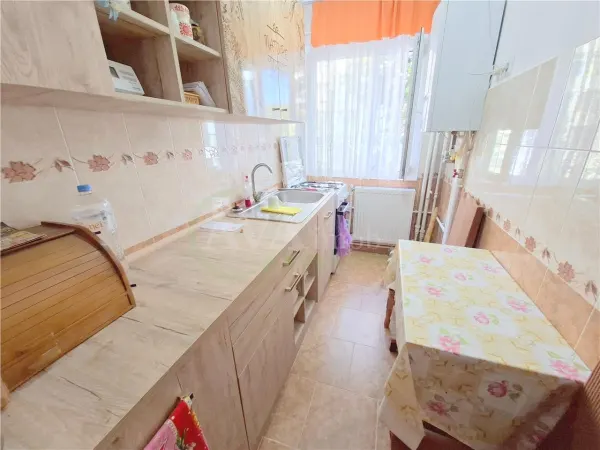 Apartament 3 camere Bacău - poza 6