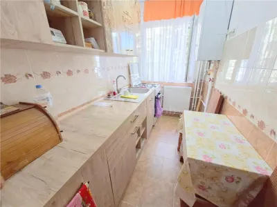 Apartament 3 camere Bacău - poza 6