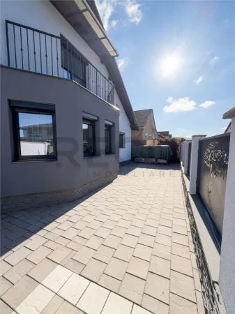 Casă 4 camere Rontau - poza 3