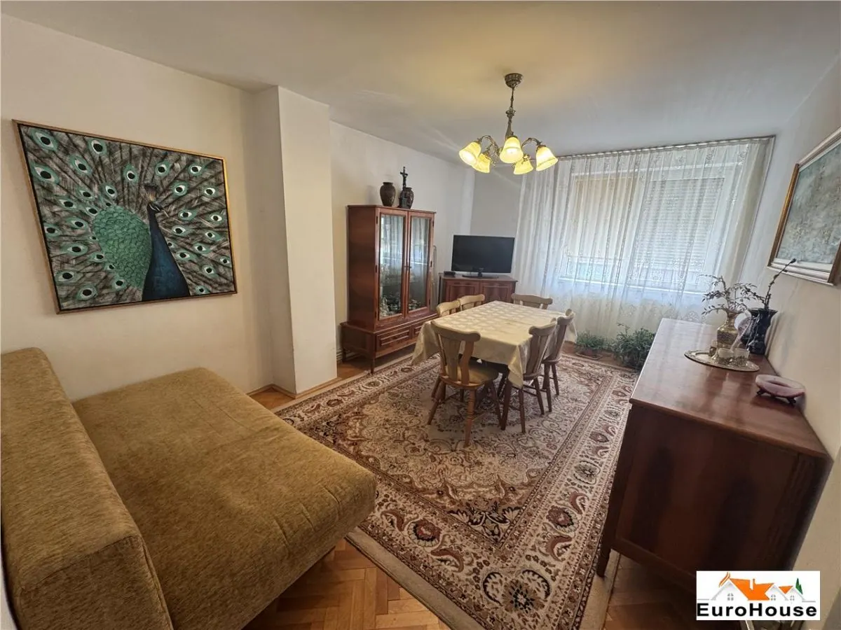 Apartament 4 camere Alba Iulia - poza 1